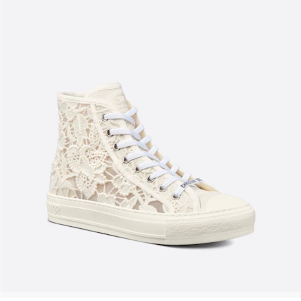 ISO WALK’N’DIOR sneaker in 36 (or 35.5!)
